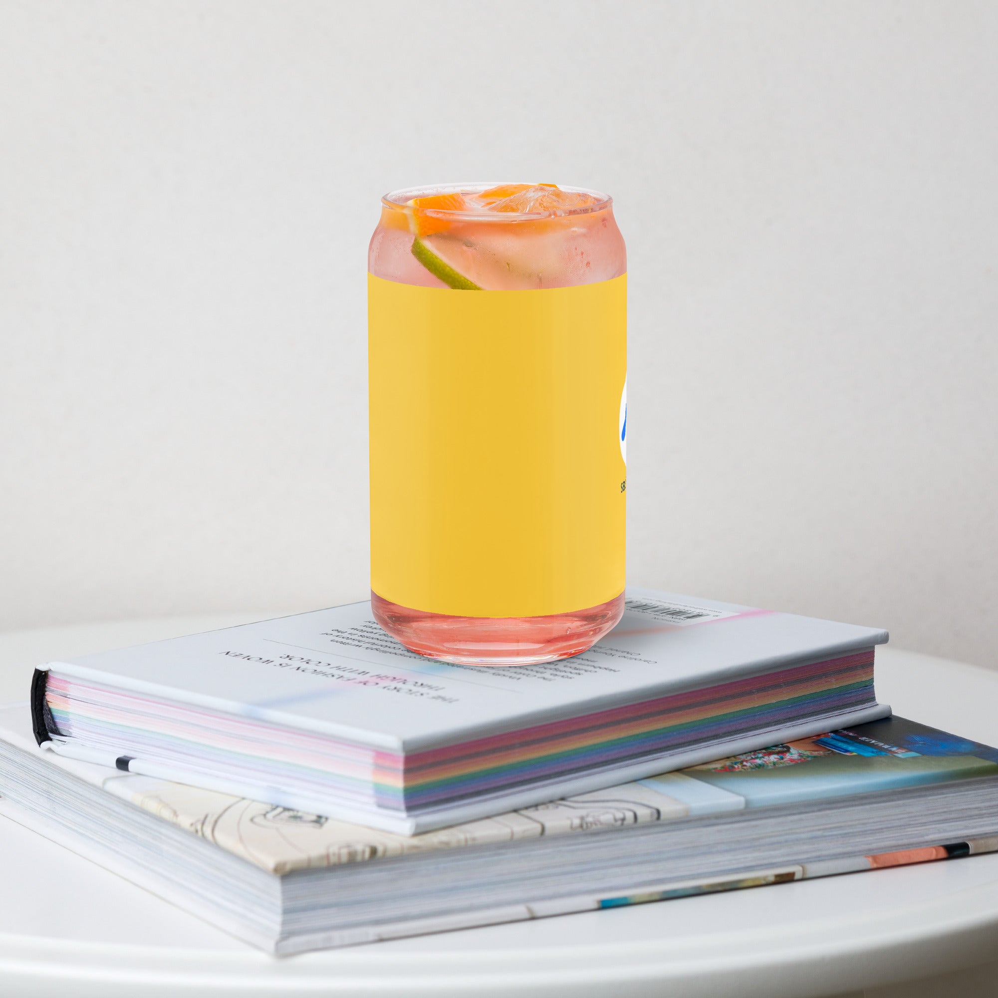 Can-shaped glass
